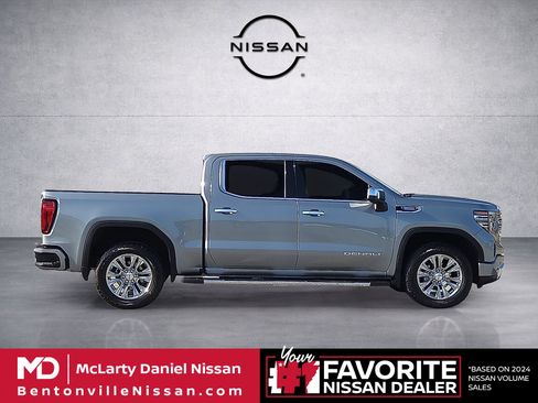 Used 2024 GMC Sierra 1500 Denali w/ Technology Package AWD/4WD image 6