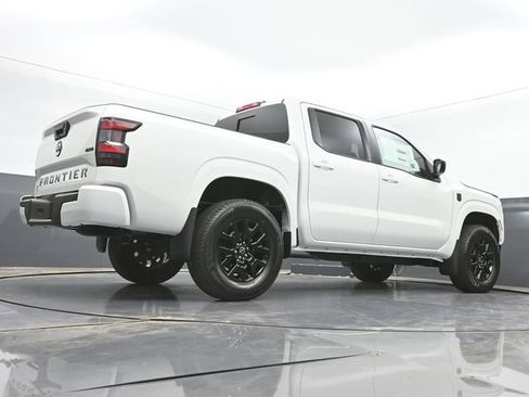 New 2026 Nissan Frontier SV AWD/4WD image 43