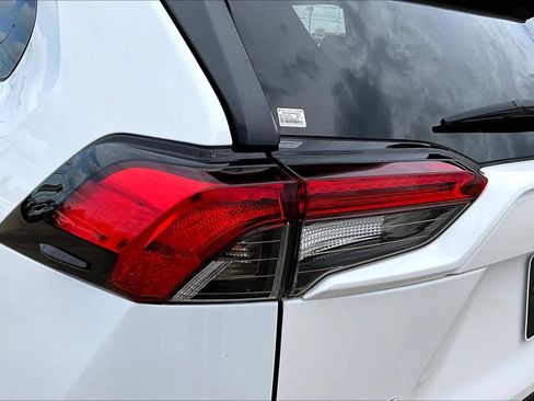 Used 2024 Toyota RAV4 XLE w/ Convenience Package image 29