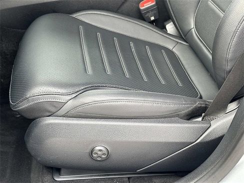 Certified 2025 Mercedes-Benz GLC 300 4MATIC image 16