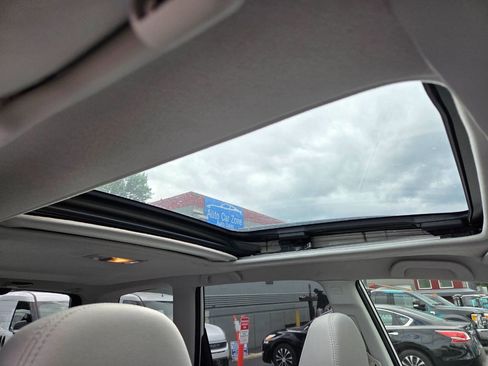 Used 2012 Subaru Forester 2.5X Premium image 17