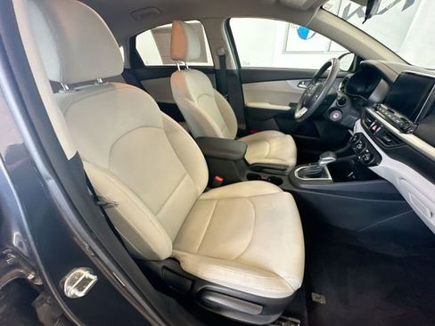 Certified 2023 Kia Forte LXS w/ LXS Technology Package image 26