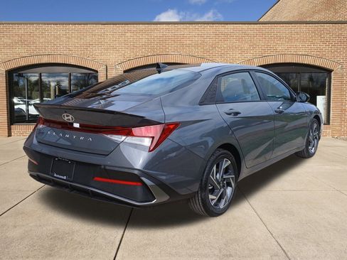 New 2025 Hyundai Elantra Sport w/ Cargo Package image 3