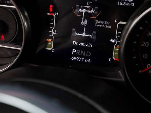Used 2021 Jeep Wrangler Unlimited Rubicon AWD/4WD image 18