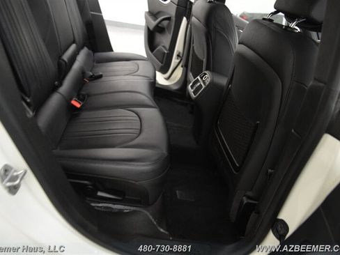 Used 2022 Maserati Levante Modena AWD/4WD image 26
