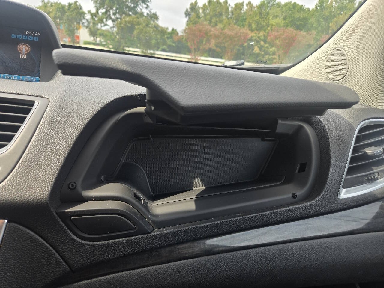 Used 2015 Buick Encore AWD image 56