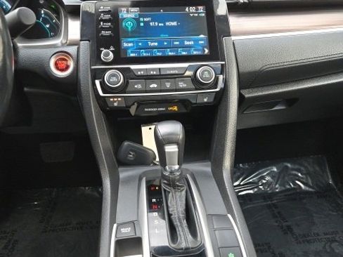 Used 2019 Honda Civic EX-L image 21