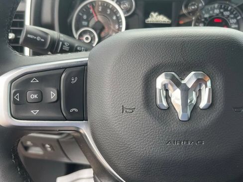 Used 2025 RAM 1500 Big Horn AWD/4WD image 30