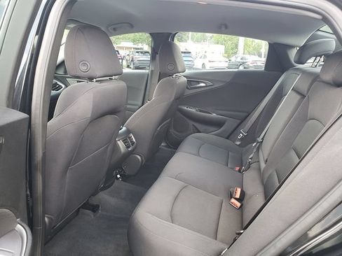 Used 2025 Chevrolet Malibu LT FWD image 12