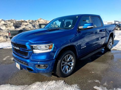 Used 2019 RAM 1500 Laramie w/ Sport Appearance Package image 4