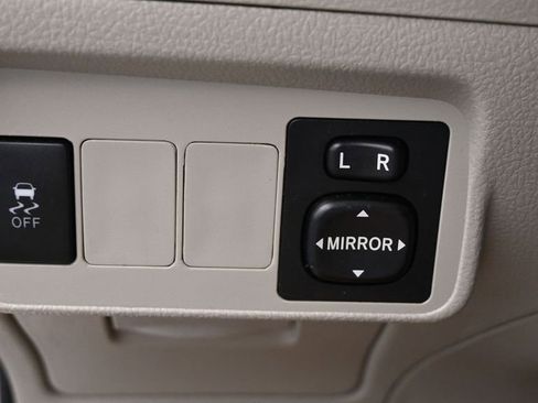 Used 2011 Toyota Corolla LE FWD image 26