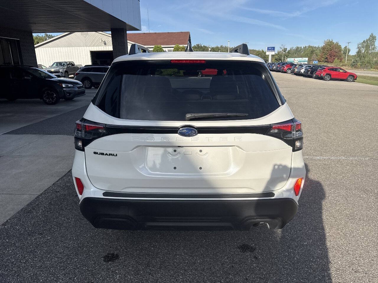 Used 2025 Subaru Forester Premium w/ Convenience Package #1 AWD/4WD image 5