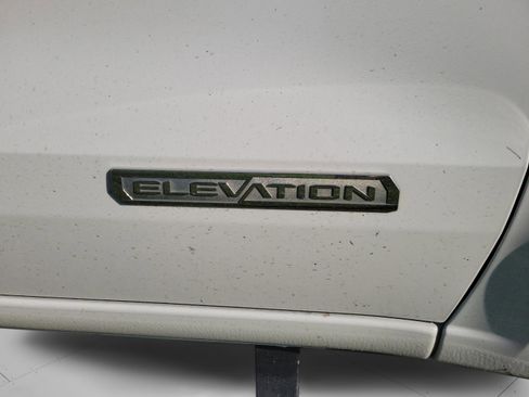Used 2024 GMC Canyon Elevation w/ Convenience Package RWD image 15