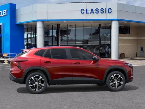 New 2026 Chevrolet Trax RS FWD image 5