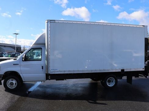 New 2025 Ford E-450 and Econoline 450 Super Duty w/ Power Equipment Group RWD image 5