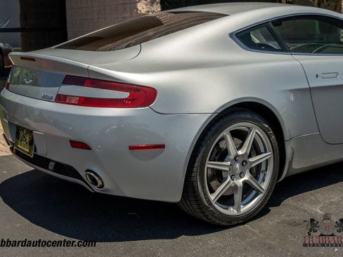 Used 2008 Aston Martin V8 Vantage Coupe RWD image 35