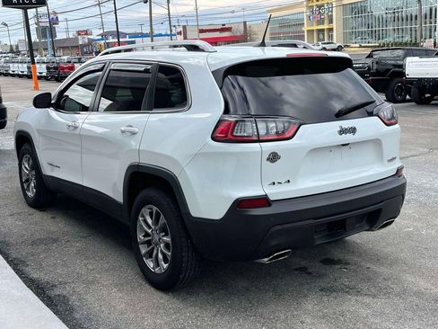 Used 2019 Jeep Cherokee Latitude Plus w/ Cold Weather Group image 5