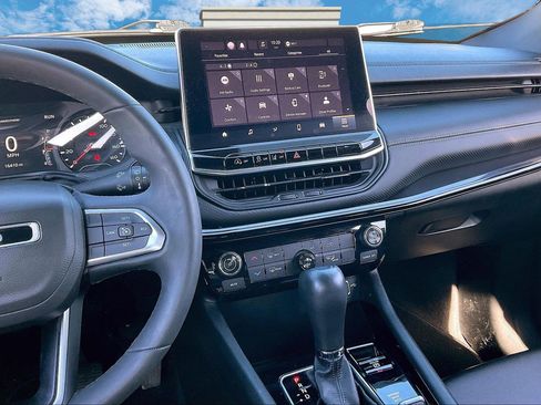 Certified 2023 Jeep Compass Altitude image 6