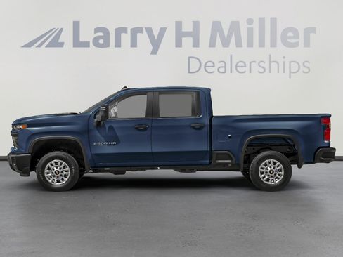Used 2025 Chevrolet Silverado 2500 LT w/ All Star Edition AWD/4WD image 3
