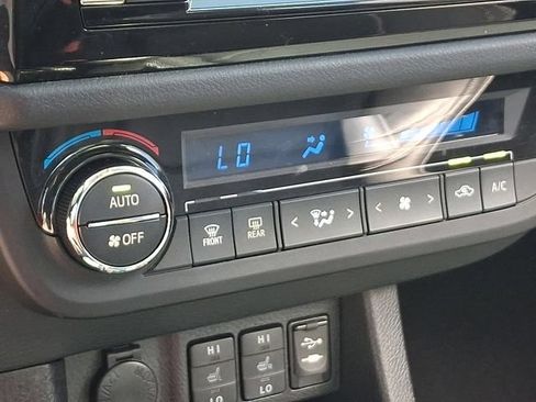 Used 2014 Toyota Corolla LE Premium w/ Driver Convenience Package FWD image 13
