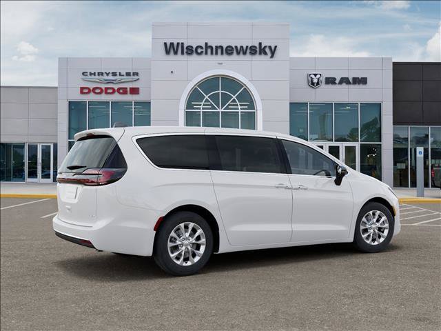 New 2027 Chrysler Pacifica Select w/ Family Tech Group AWD/4WD image 4