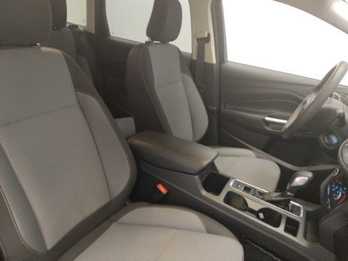 Used 2018 Ford Escape SE w/ SE Sync 3 Package AWD/4WD image 21