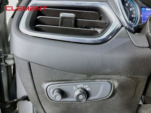 Used 2021 Chevrolet Equinox LT FWD image 13