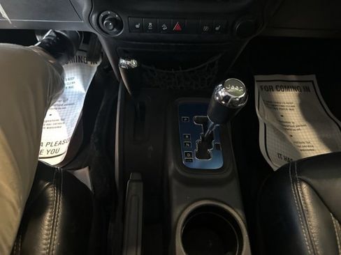 Used 2016 Jeep Wrangler Unlimited Rubicon w/ Dual Top Group image 13