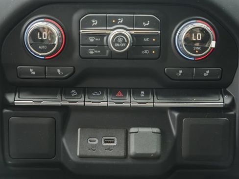Used 2022 Chevrolet Silverado 1500 LT Trail Boss w/ LPO, Dark Essentials Package AWD/4WD image 25