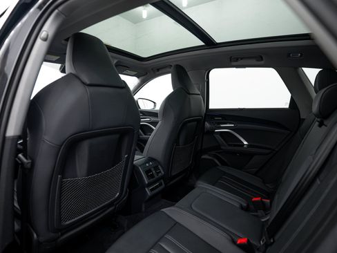 Used 2025 Audi Q5 Premium Plus w/ Premium Plus AWD/4WD image 19