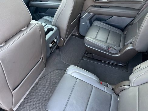 Used 2022 GMC Yukon Denali image 12