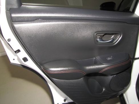 Certified 2024 Honda HR-V Sport image 11