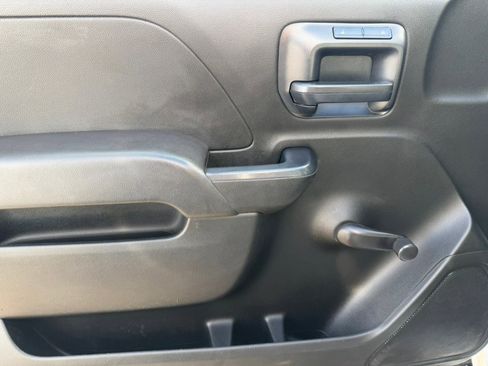 Used 2018 Chevrolet Silverado 3500 W/T w/ Snow Plow Prep Package image 12