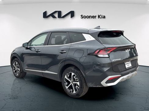 Used 2024 Kia Sportage EX AWD/4WD image 4