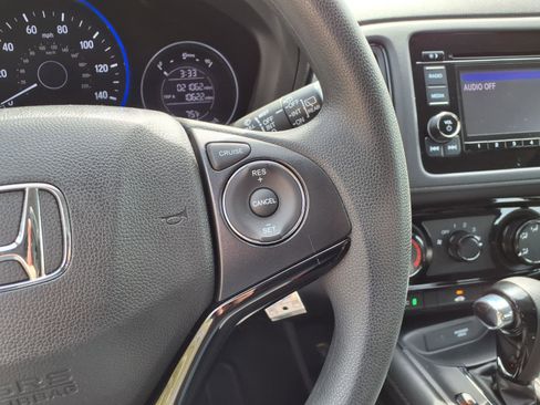 Certified 2022 Honda HR-V LX image 16