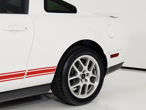Used 2007 Ford Mustang Shelby GT500 RWD image 66
