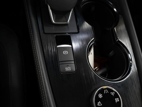 Used 2022 Nissan Rogue Platinum w/ Head-Up Display Package image 29