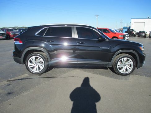 Used 2020 Volkswagen Atlas Cross Sport SEL image 4