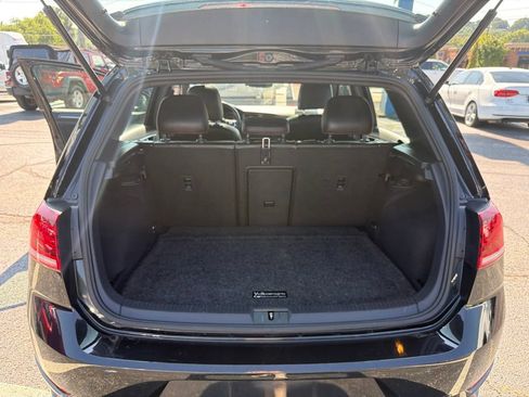 Used 2021 Volkswagen GTI SE FWD image 36