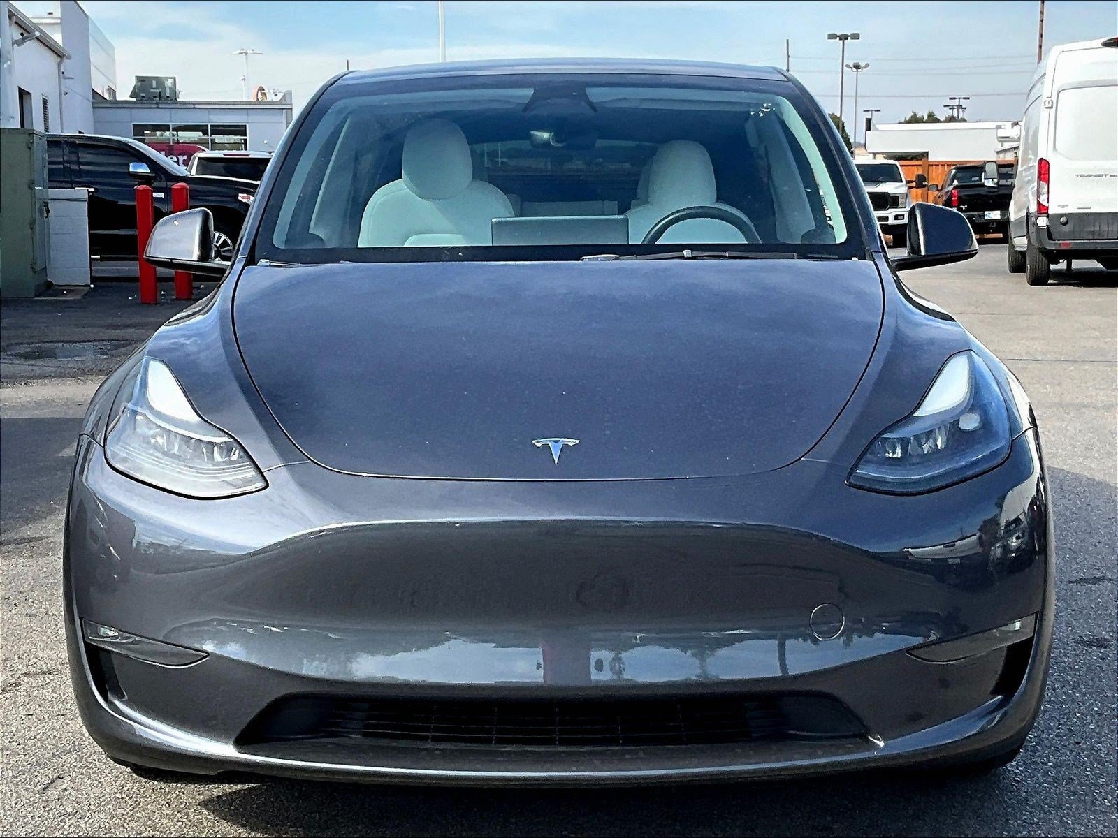 Used 2023 Tesla Model Y Performance AWD/4WD image 2