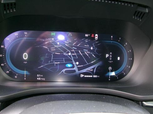 Used 2025 Volvo XC60 B5 Core image 14