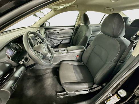 Used 2024 Nissan Sentra S FWD image 13