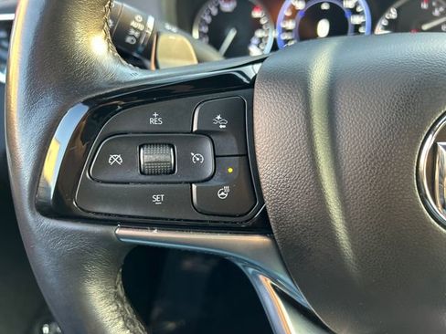 Used 2024 Buick Enclave Premium image 12