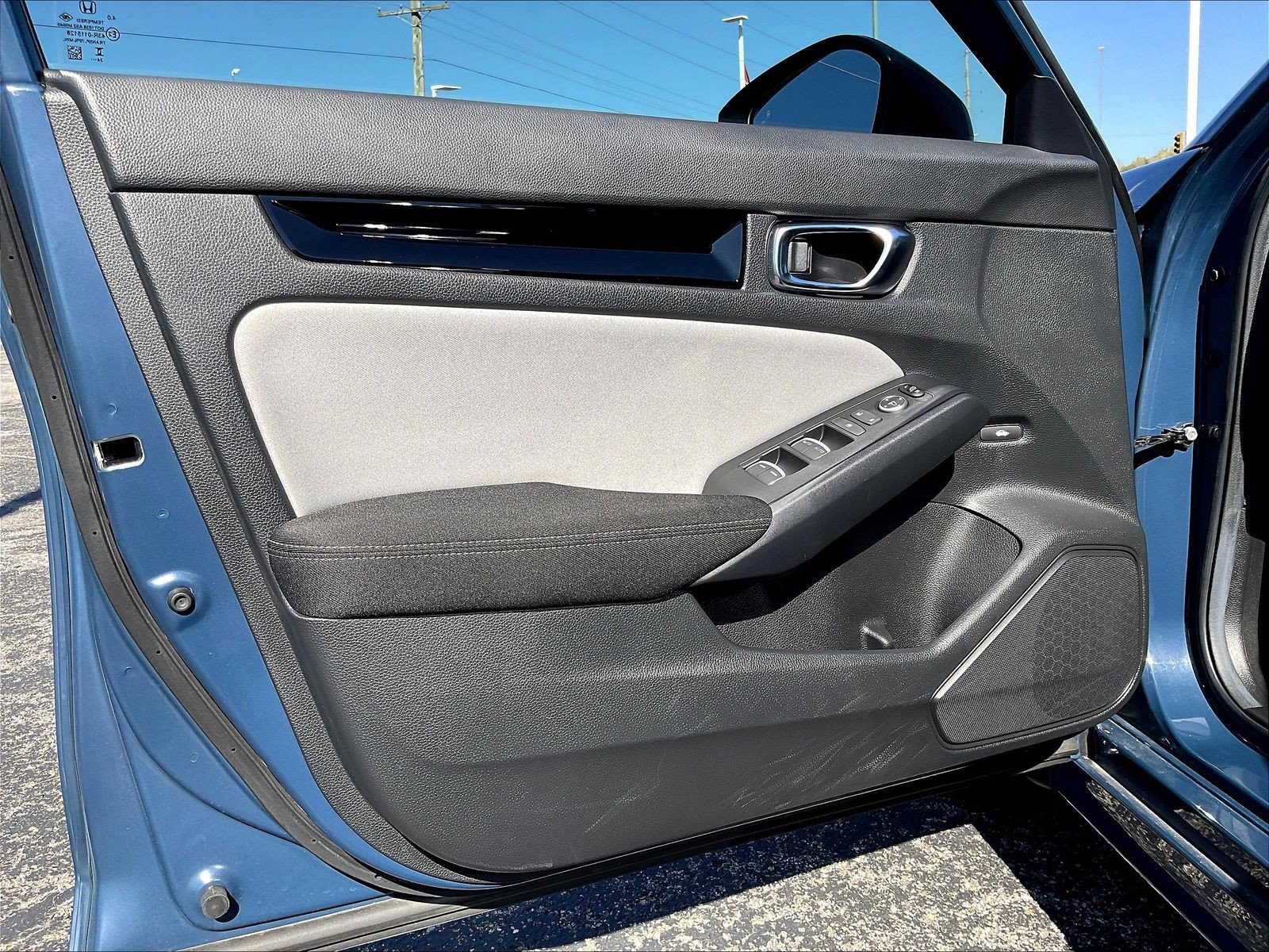 Certified 2025 Honda Civic Sport image 24