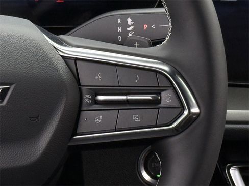 New 2026 Chevrolet Traverse LT image 14