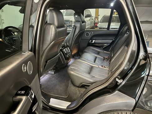 Used 2013 Land Rover Range Rover HSE image 10