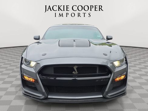 Used 2022 Ford Mustang Shelby GT500 w/ Technology Package RWD image 2