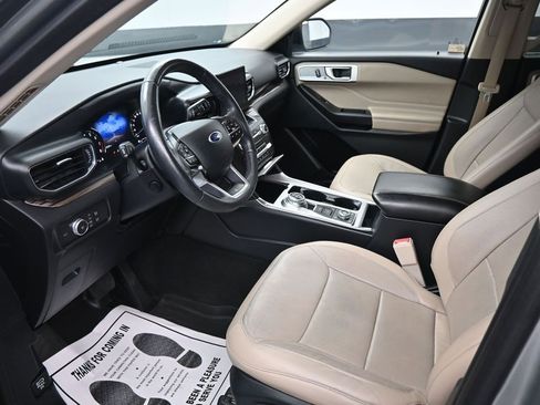 Used 2020 Ford Explorer Limited w/ Class III Trailer Tow Package AWD/4WD image 14