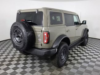 New 2025 Ford Bronco Outer Banks w/ Sasquatch Package video 3