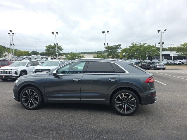 Used 2022 Audi SQ8 Prestige AWD/4WD image 5
